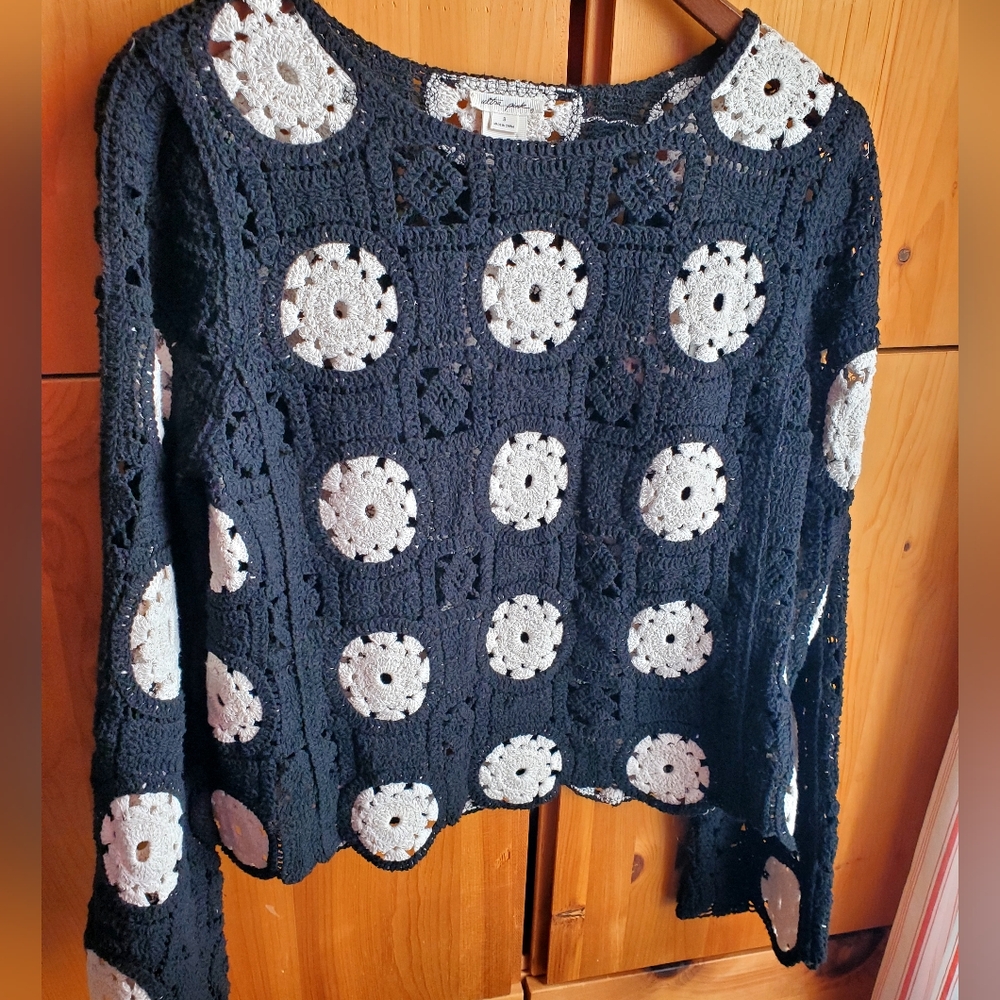 Ultra Pink Women's Cotton Black & White Crochet Long Sleeve Sweater Size Small